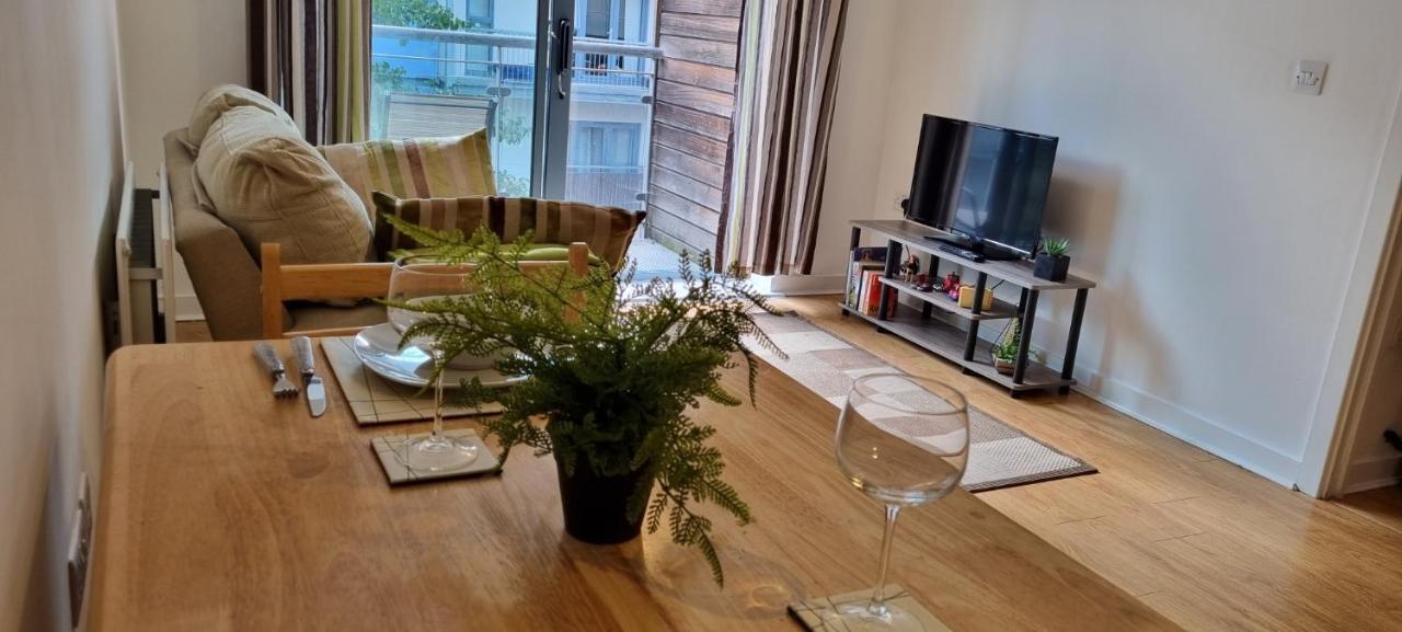 360 Serviced Accommodations - Colchester Marine Quay - 1 Double Bedroom Apartment Экстерьер фото